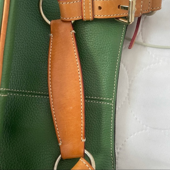 Rare Dooney & Bourke Pebble Green Leather Purse - Picture 9 of 10